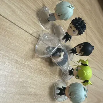 괴수 8호 캡슐 피규어 컬렉션