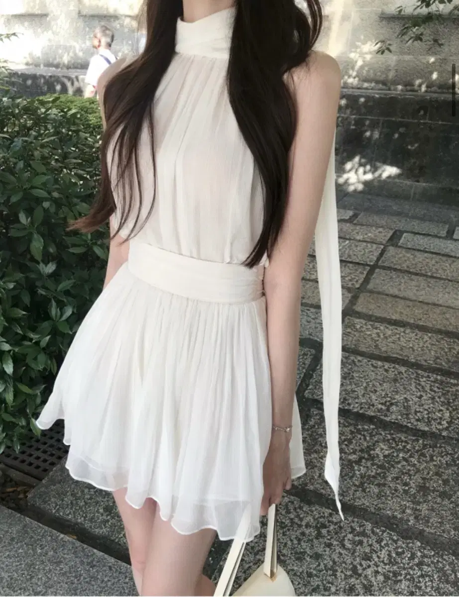 La Belle Blanc Celia Silk Blouse White #레벨르블랑,#시예,#미네트