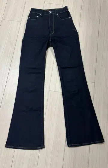 야누크 부츠컷 22인치 인디고 OWI