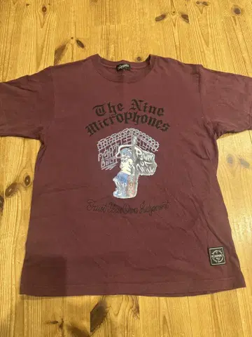 Nine Microphones T셔츠 버건디