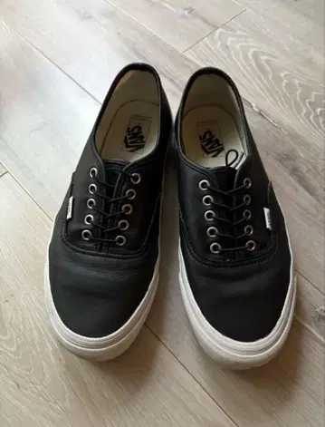 VANS VAULT authentic lx 10.5 론 헤르만