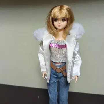 타카라 제니 인형