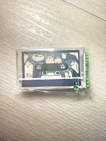 Eve Under blue 뮤직 키링 green