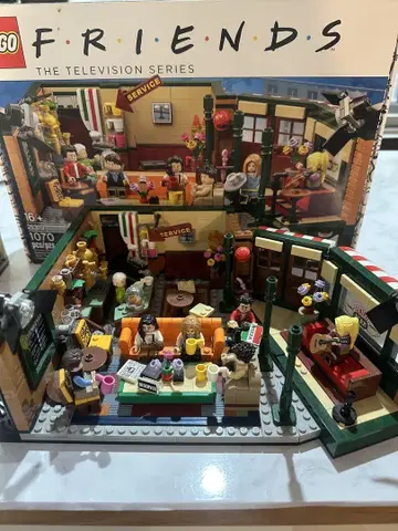 LEGO 21319 friends 카페 세트