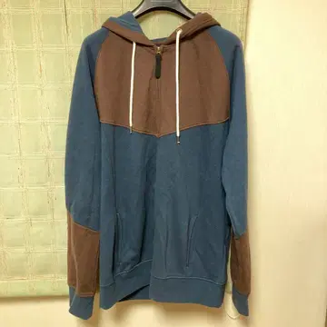 어쌔신 크리드 유니티 후드티