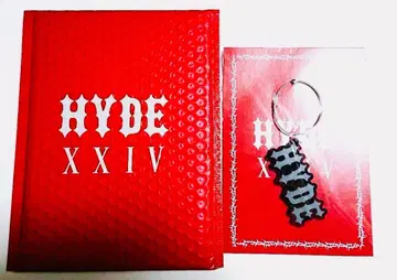 HYDE 네임 참 키링