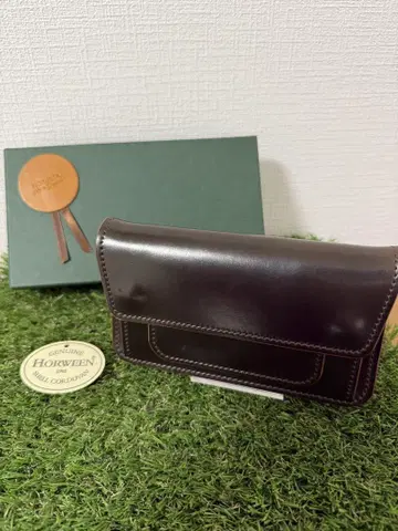 로부스타 가죽 풀 코도반 미들 트래커 지갑 다크 코냑