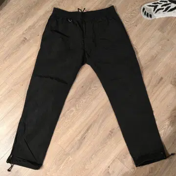OVY Recycled Nylon Water-repellent 사이즈 M