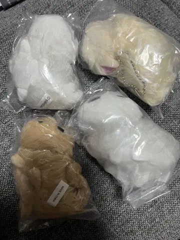 따르지 않는 고양이 가챠가챠 봉제 인형 마스코트 4개 세트