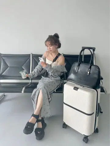 SNIDEL 스나이델 UV컷 맨투맨 타이트 스커트