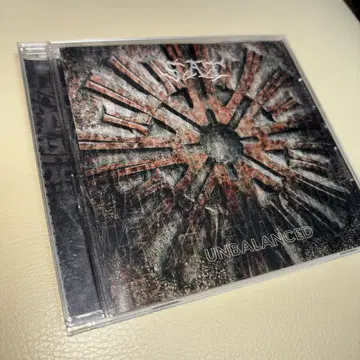 SxAxT /UNBALANCED CD