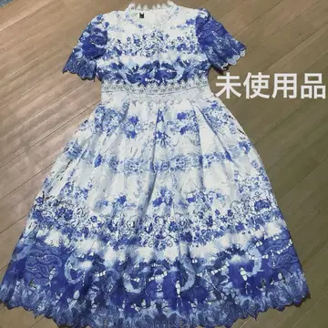 꽃무늬 자수 블루 화이트 그라데이션 원피스 새상품.