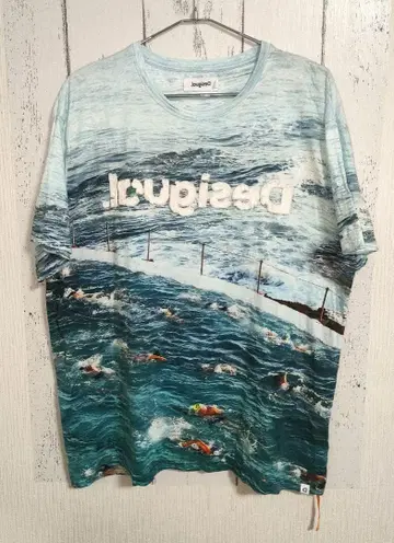 [ Desigual. ] 프린트 T셔츠 L 사이즈
