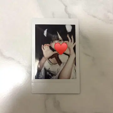 신기루 아뮤 Zepp 착용 의상 차이나 폴라로이드