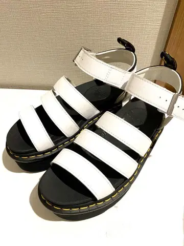 미사용 닥터마틴 블레어 쿼드 Dr.Martens