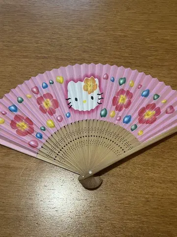 미사용 새상품 레트로 헬로키티 꽃무늬 부채