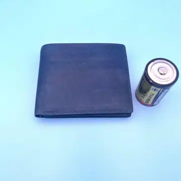 Fabrizio 천연 가죽 접이식 지갑 네이비 고급스러움