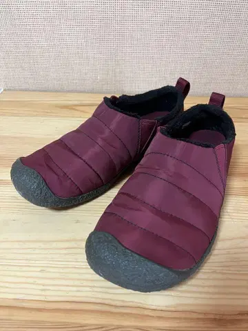 d849/킨 KEEN HOWSER 슬립온/23cm