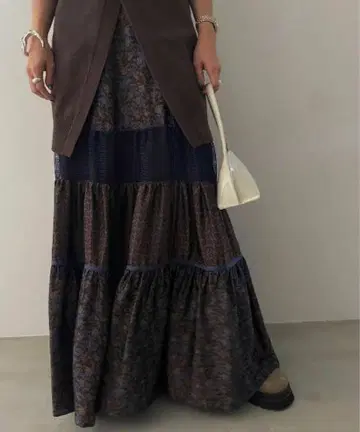 POSIE NOSTALGIC TIERED SKIRT 네이비 M m240