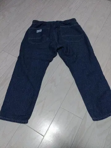 Lee 얇은 소재 7부 길이 끈 바지?