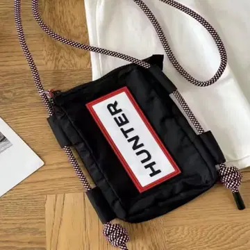 HUNTER 헌터 트래블 립스탑 폰 파우치 숄더백
