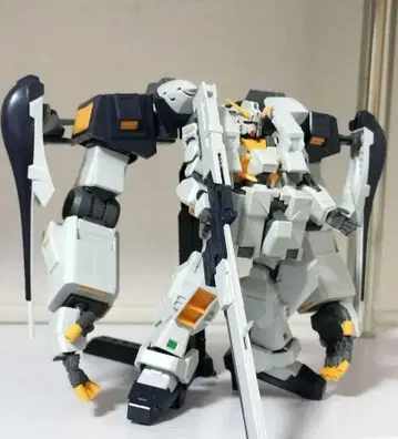 HG 헤이즐 아우스라 기간틱 암