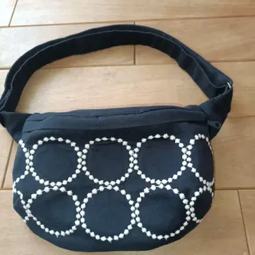 미나 페르호넨 tambourine copains bag navy 새상품