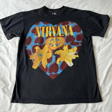 한정 판매 L 닐바나 하트 쉐이프 박스 T셔츠 블랙 NIRVANA