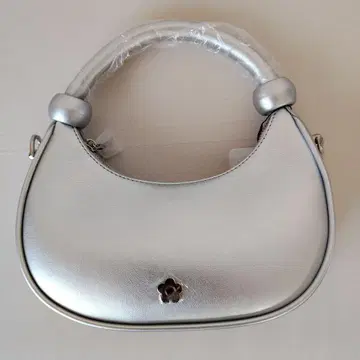 MARY QUANT 하프문 메탈 데이지