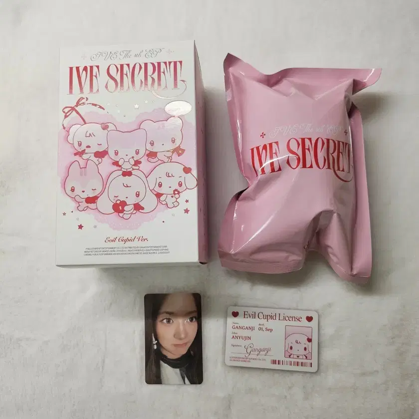 IVE SECRET EVIL CUPID Ver. イソ Ive - 4th EP Ive Secret Evil Cupid version Platform Album+