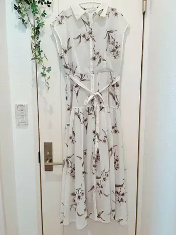 노엘라 Noela 릴리 백합 패턴 원피스