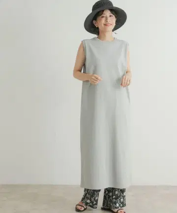 어반 리서치 도어스 슬리브리스 원피스