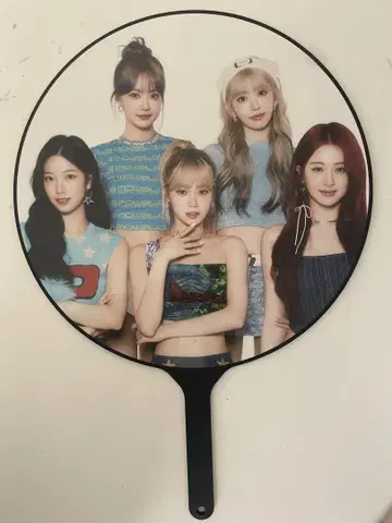 르세라핌 FEARNADA 2024 SIS JAPAN 부채