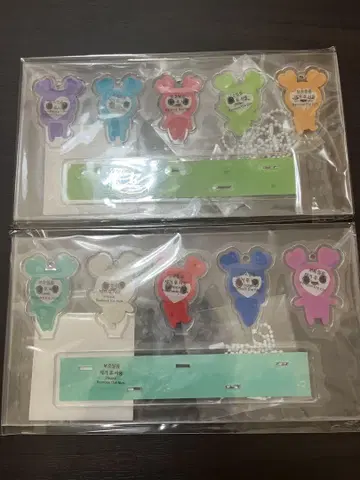 TWICE 러블리 스탠드업 키링