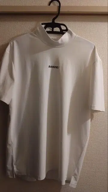 BANDELSTRAIGHT 로고 S/S 모크넥 셔츠