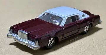 토미카 포드 콘티넨탈 마크 IV 기프트 장미 링컨