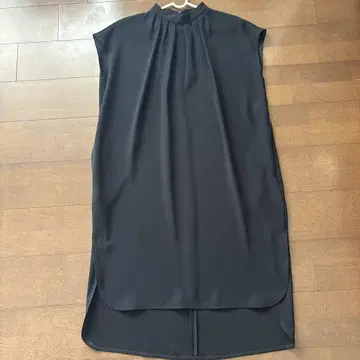 프렌치 턱 원피스