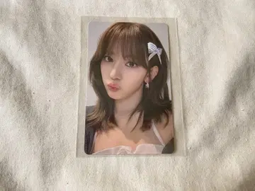 LESSERAFIM 미야와키 사쿠라 트레이딩 카드