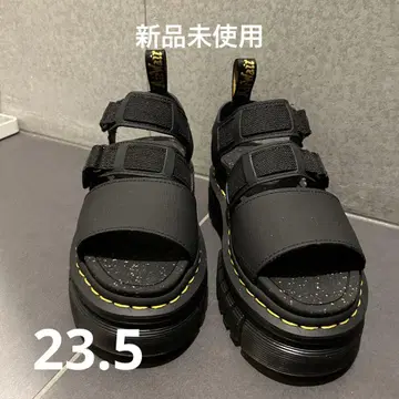 [ 미사용 새상품 ] 닥터마틴 Ricki 3 Strap 샌들 23.5