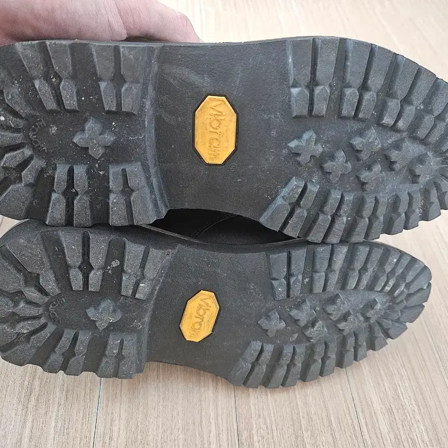 Keumkang Heritage Regal Derby 265EE on Bunjang Global Site.