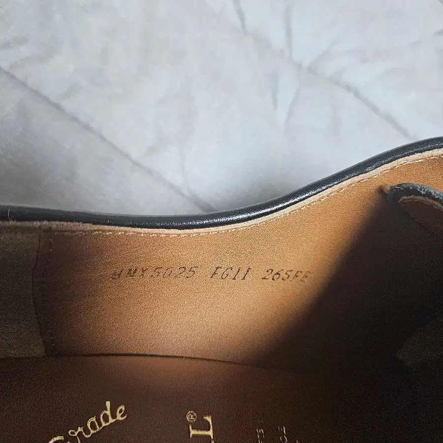 Keumkang Heritage Regal Derby 265EE on Bunjang Global Site.