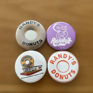 Randy's Donuts 랜드 디스 도넛 캔 배지 4개 세트