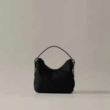 TOUT Y EST 카노 토와루 스몰 백