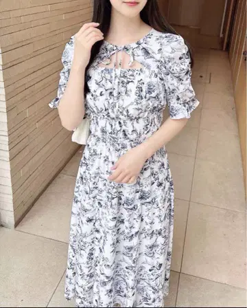 INGNI 데콜테 오픈 꽃무늬 롱 원피스