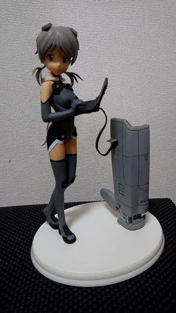 스카이걸즈 소노미야 카렌 피규어
