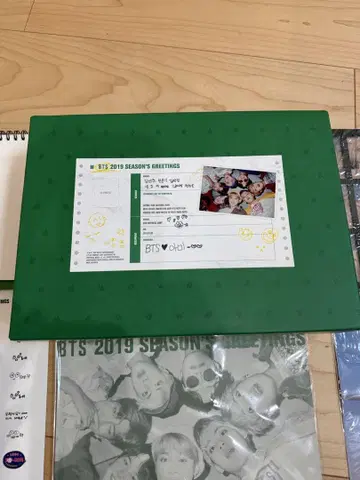 BTS 2019 SEASON'S GREETINGS