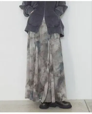 JEANASIS 뉴앙스 프린트 플레어 스커트