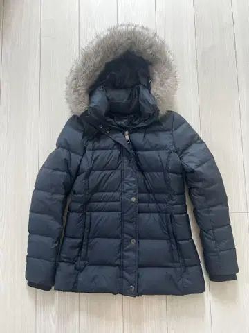 네이비 후드 부착 다운 자켓 Tommy