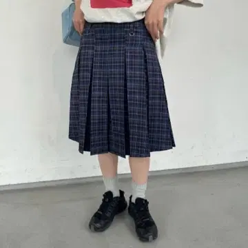 네이비 체크 플리츠 스커트