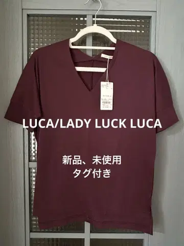 택 포함 미사용 새상품 LUCA 와인 레드 V넥 반팔 셔츠 가을 컬러